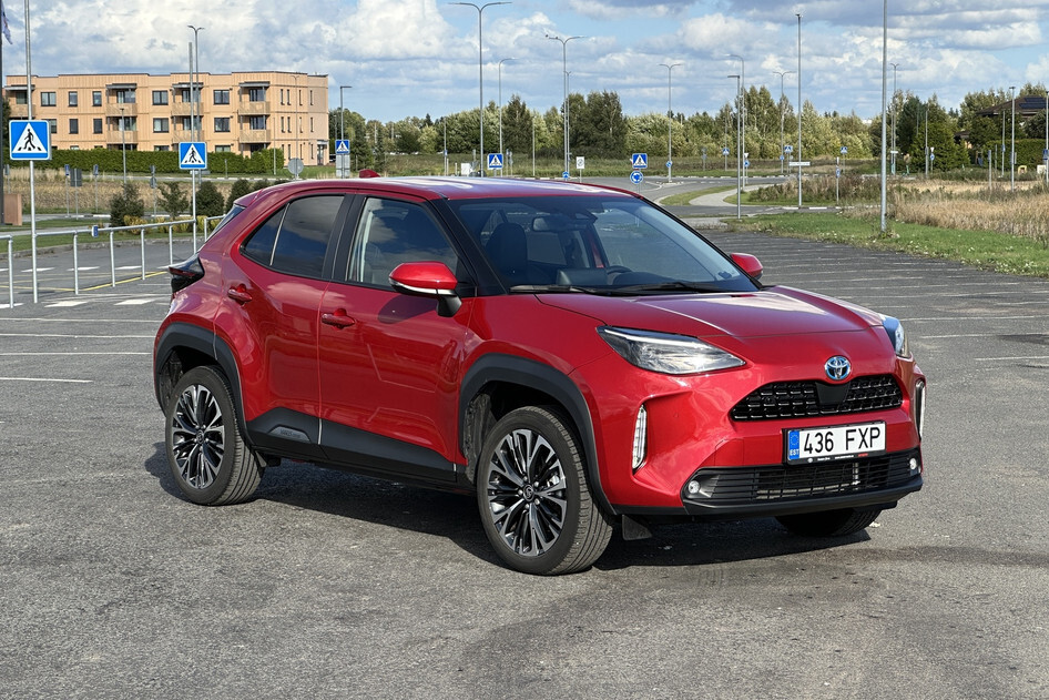 Toyota Yaris Cross, 2024, 1.5, 68 kW, гибрид (бензин/электричество), автомат, передний привод