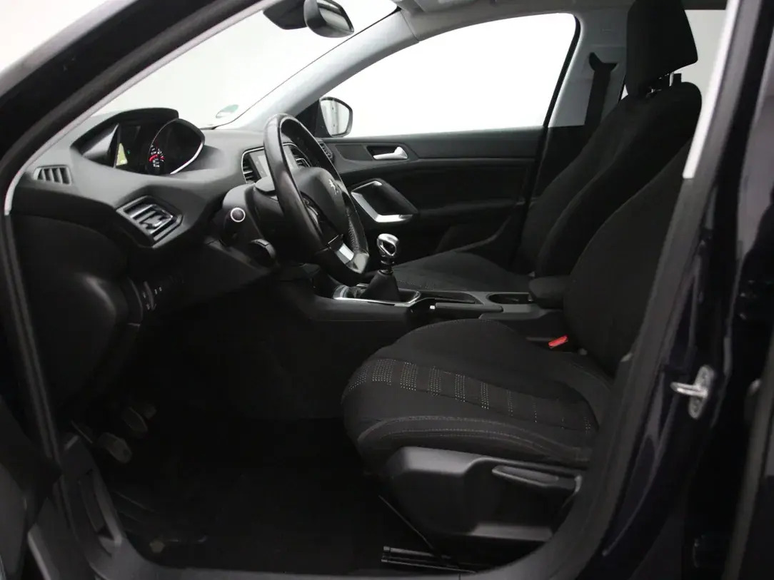 Peugeot 308 2015, kuva 4/31