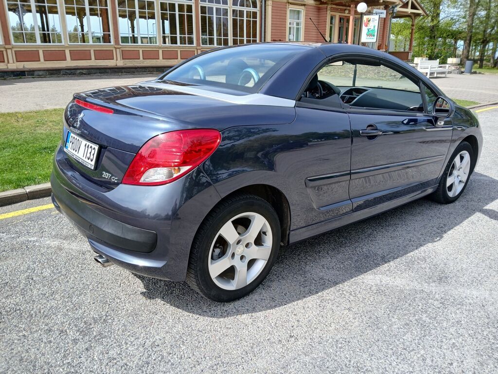Peugeot 207 CC 2012, photo 2/2