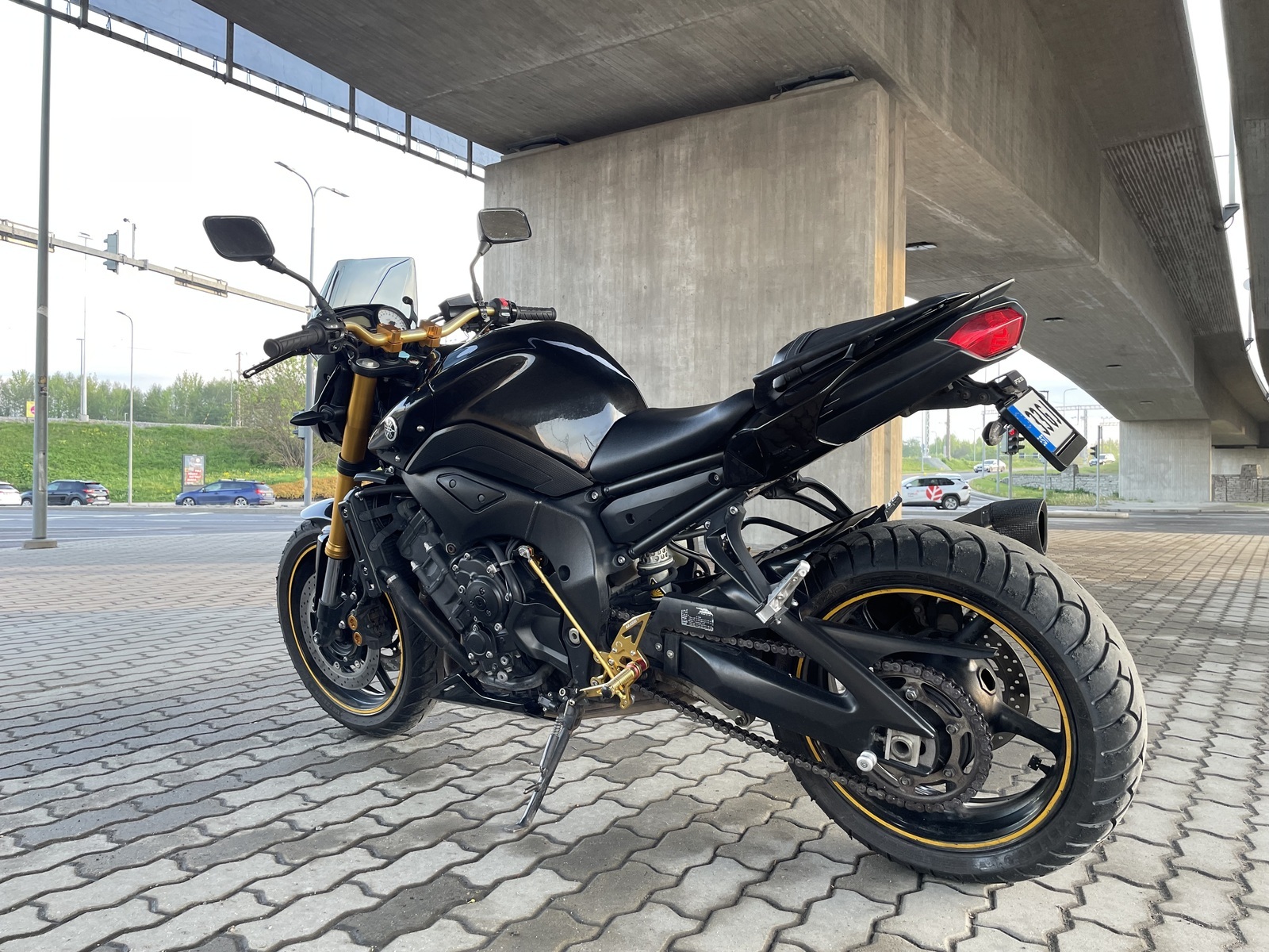 Yamaha FZ8 2012, photo 2/6