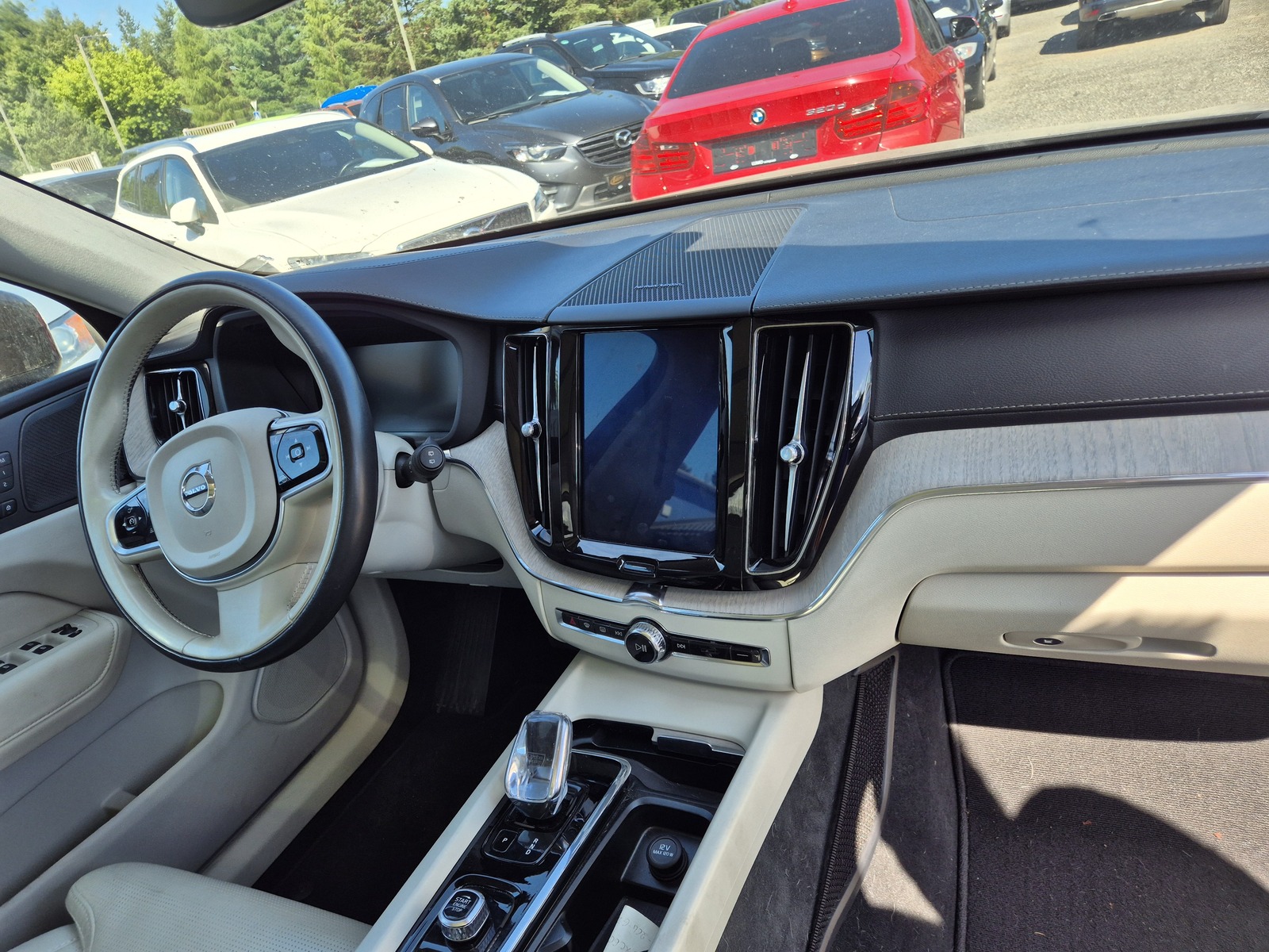 Volvo XC60 2020, photo 6/24