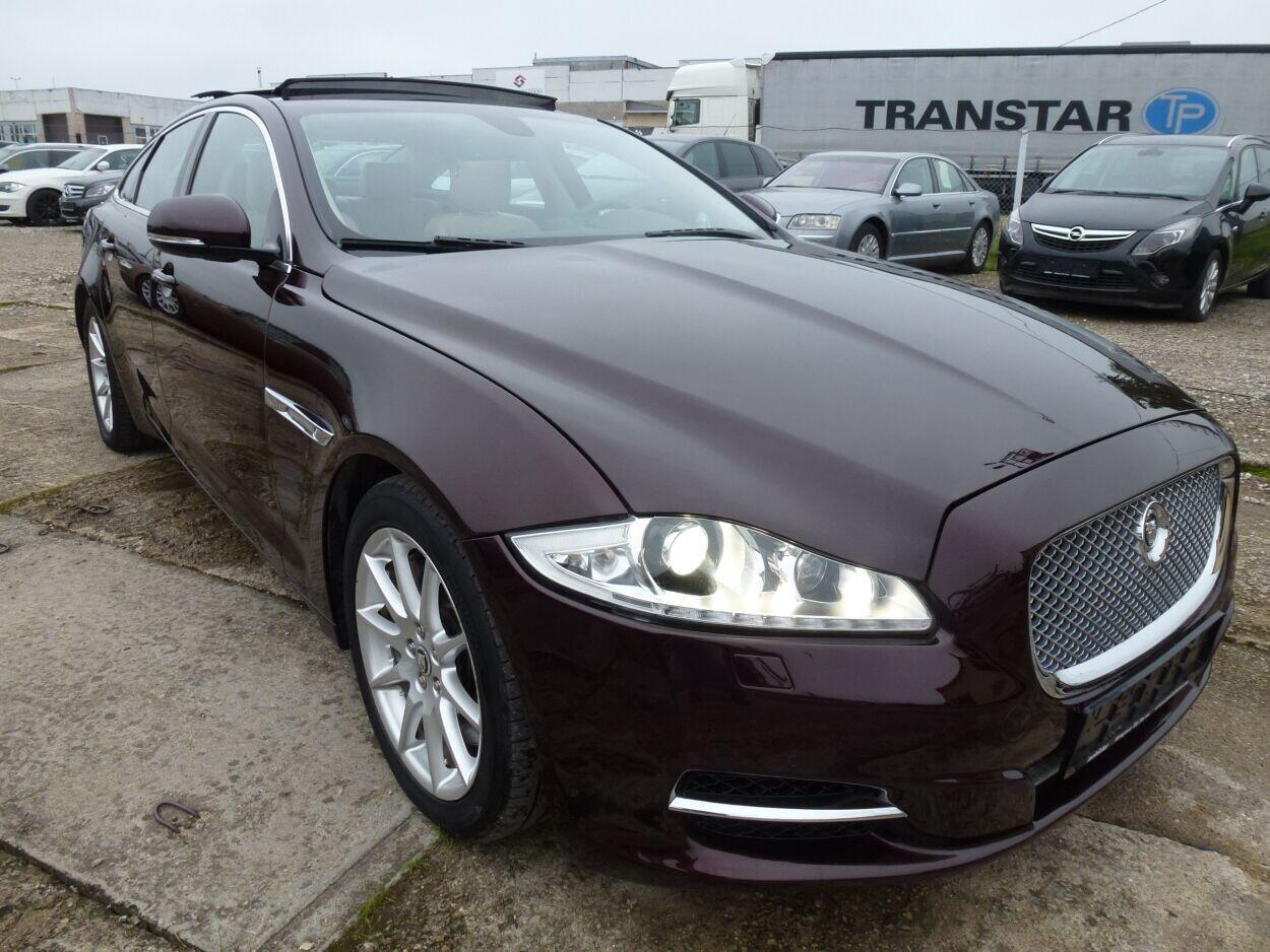 Jaguar XJ 2010, kuva 2/6