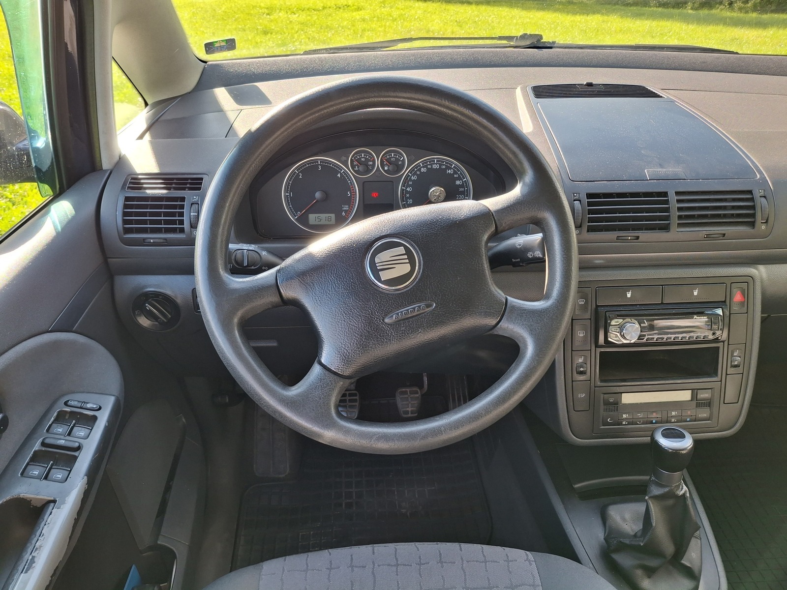 SEAT Alhambra 1.9 85kW 2005, photo 5/11