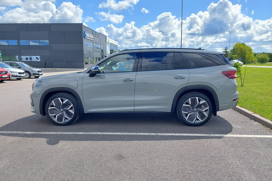 Škoda Kodiaq, 2025, 1.5, 150 kW, įkraunamas hibridas (benzinas/elektra), automatinė, priekiniai varomieji ratai