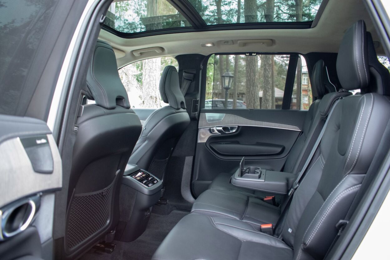 Volvo XC90 2023, photo 4/20