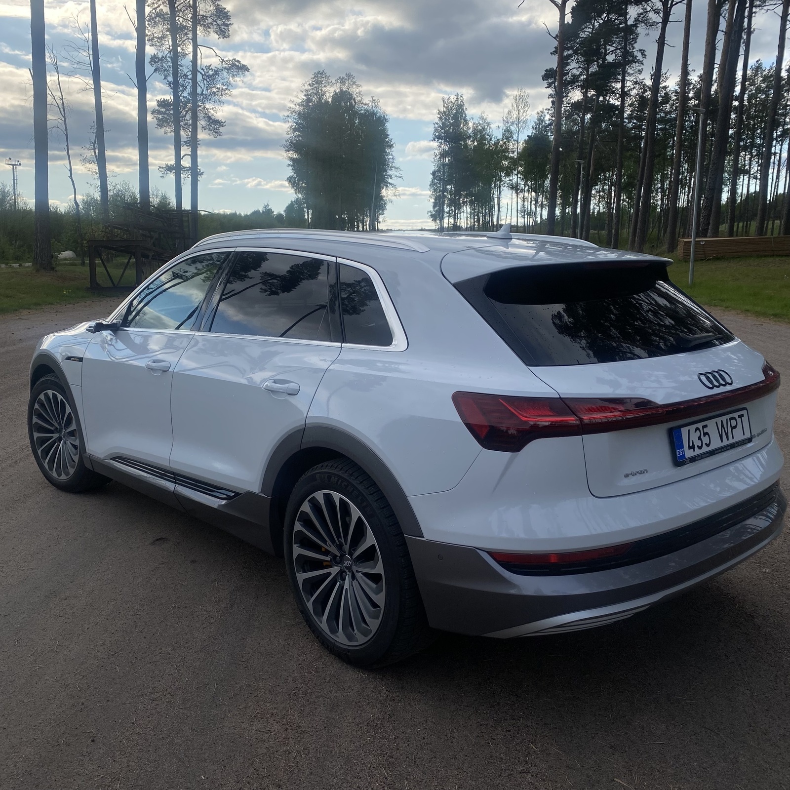 Audi e-tron 2019, kuva 2/5