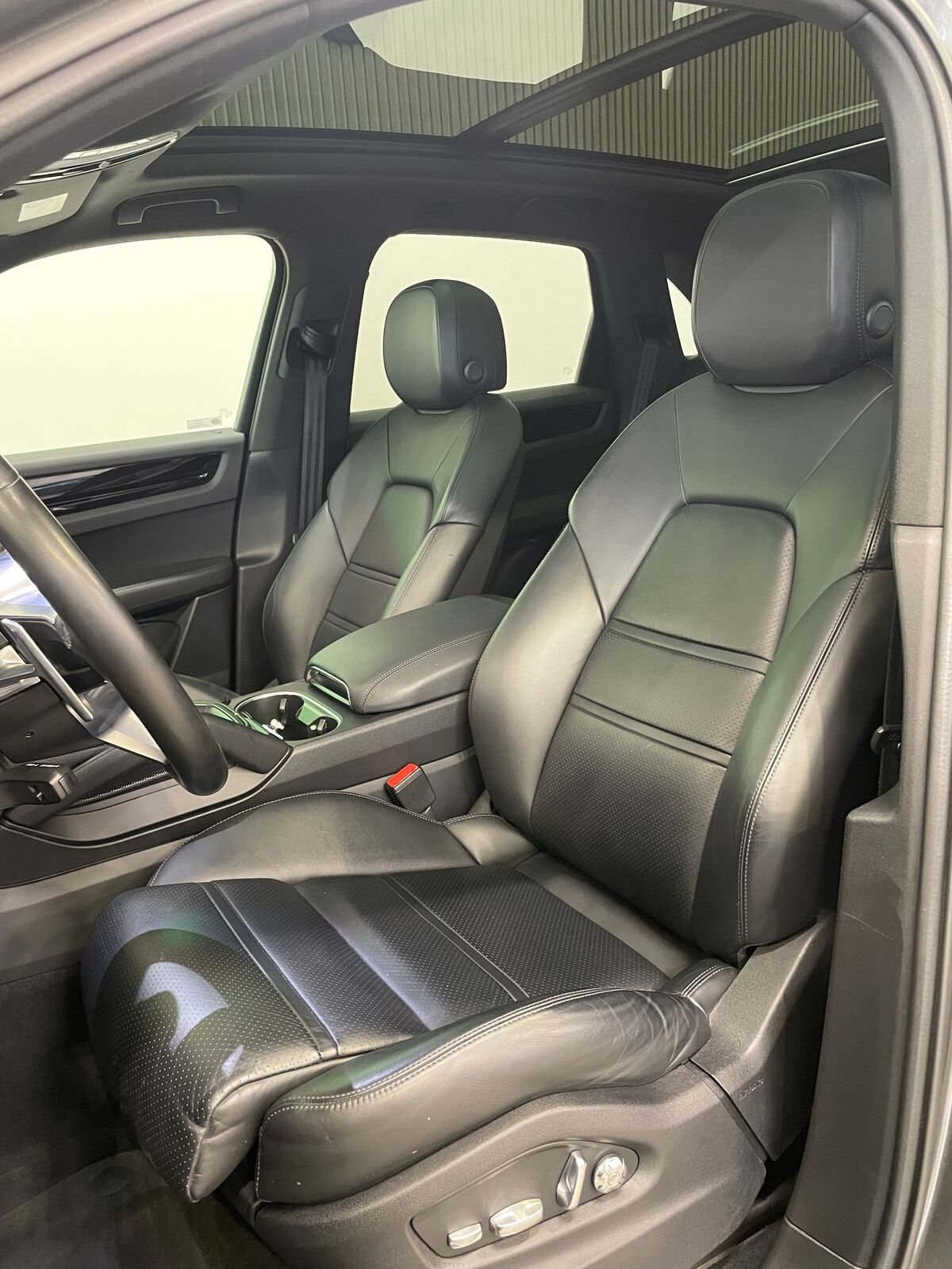 Porsche Cayenne 2021, photo 7/10