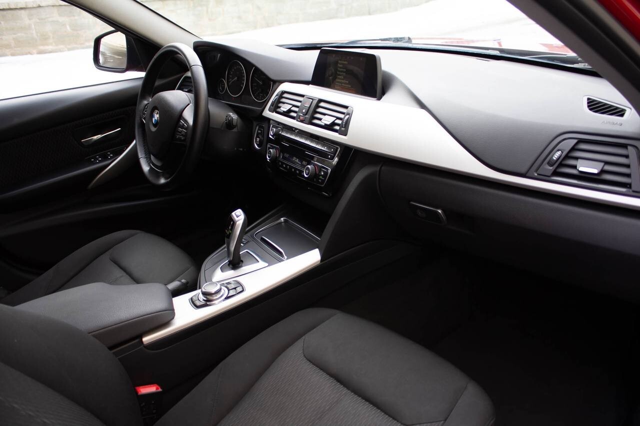 BMW 318 2017, kuva 6/9