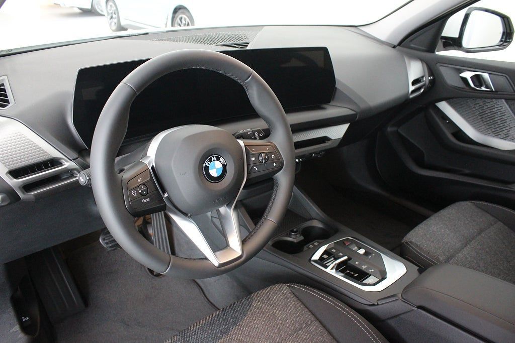 BMW 120 2025, kuva 5/28