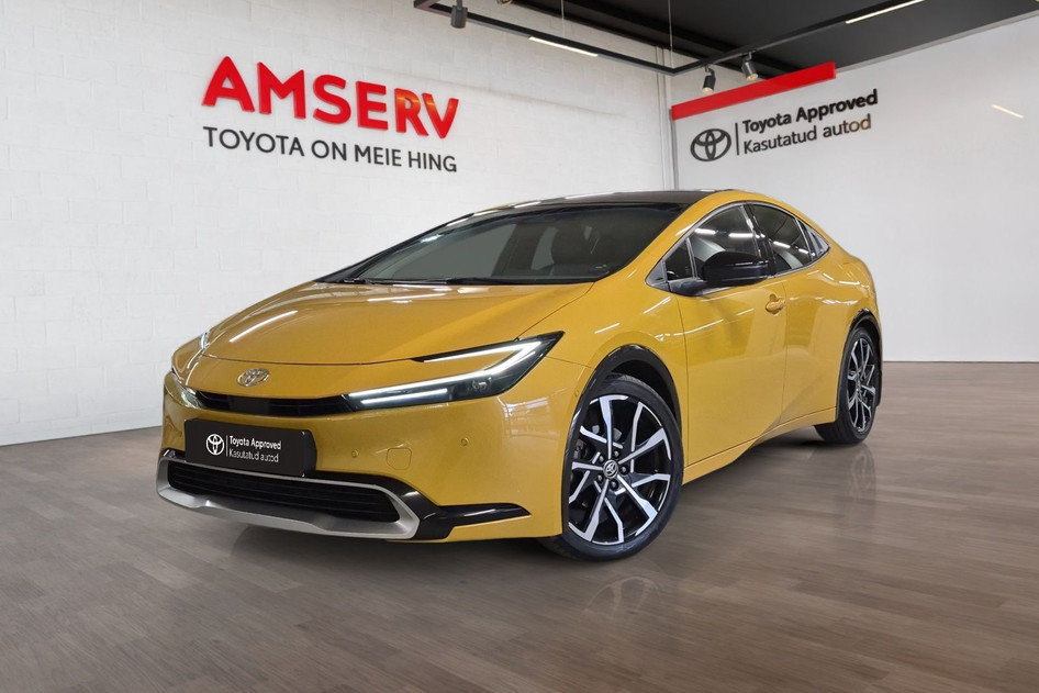 Toyota Prius, 2024, 2.0, 111 kW, подключаемый гибрид (бензин/электричество), автомат, передний привод