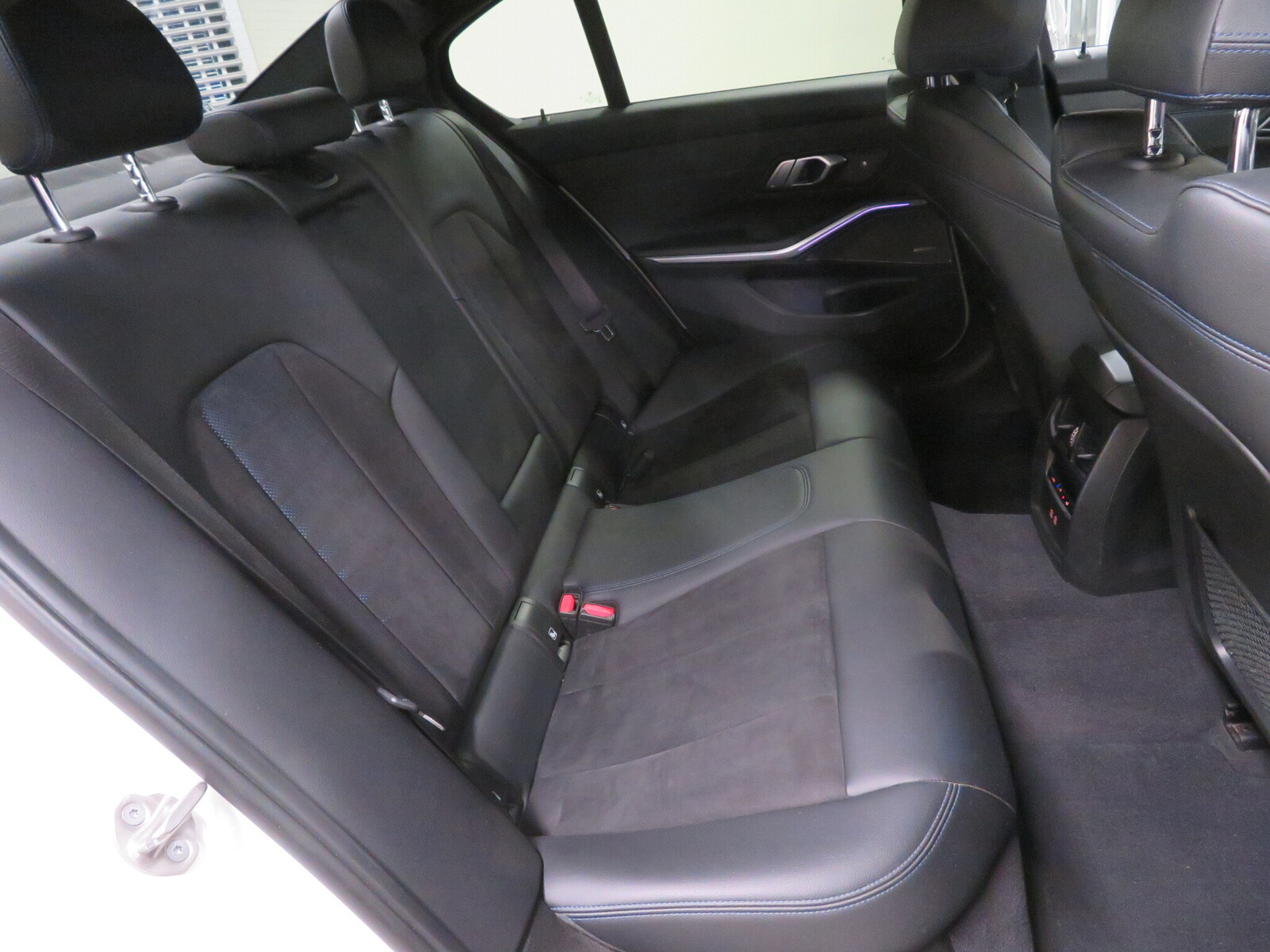BMW 330 2021, photo 5/14