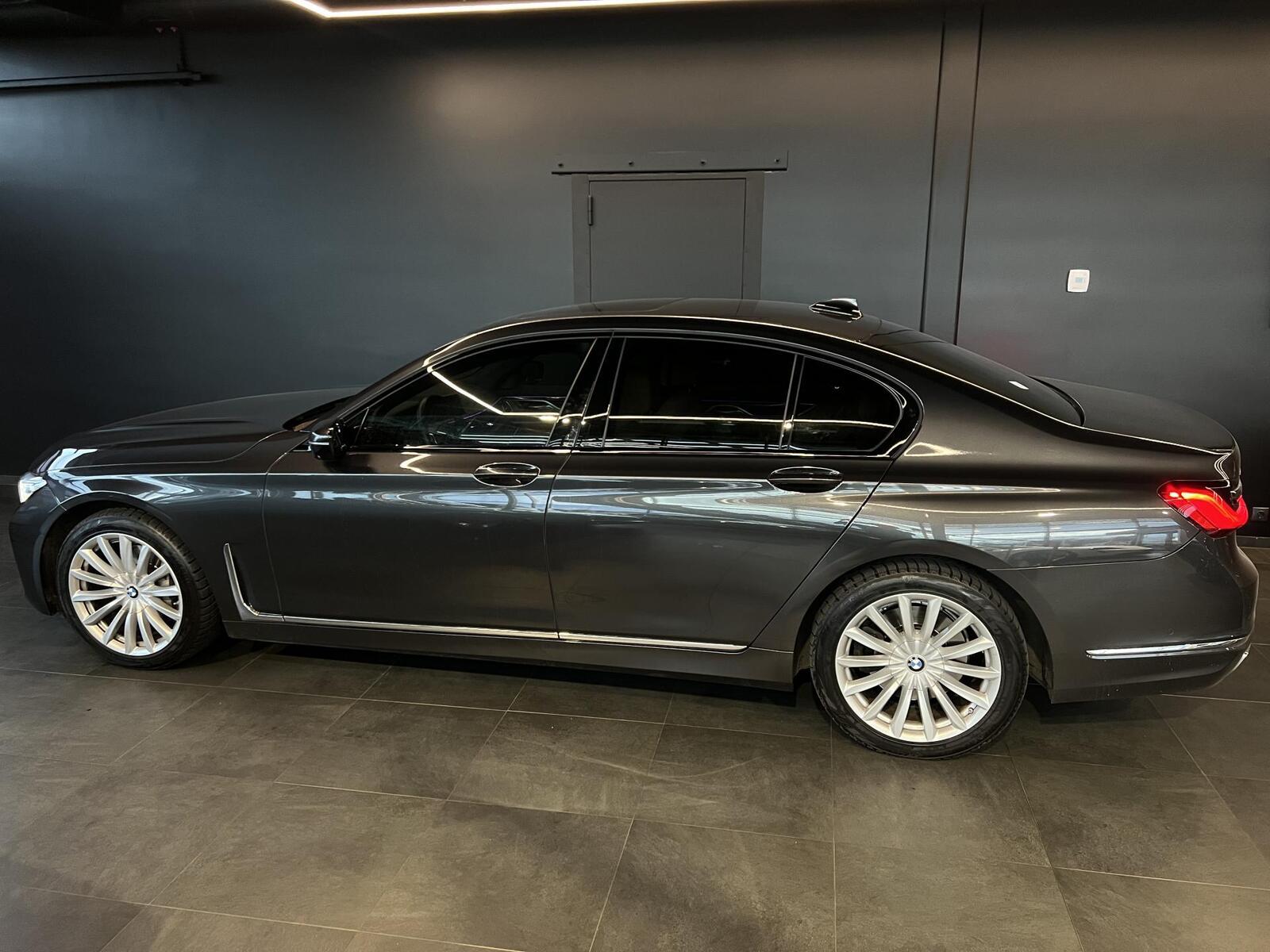 BMW 730 2020, kuva 2/17