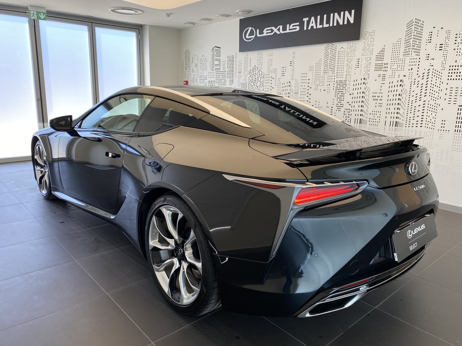 Lexus LC 500 2017, photo 2/16
