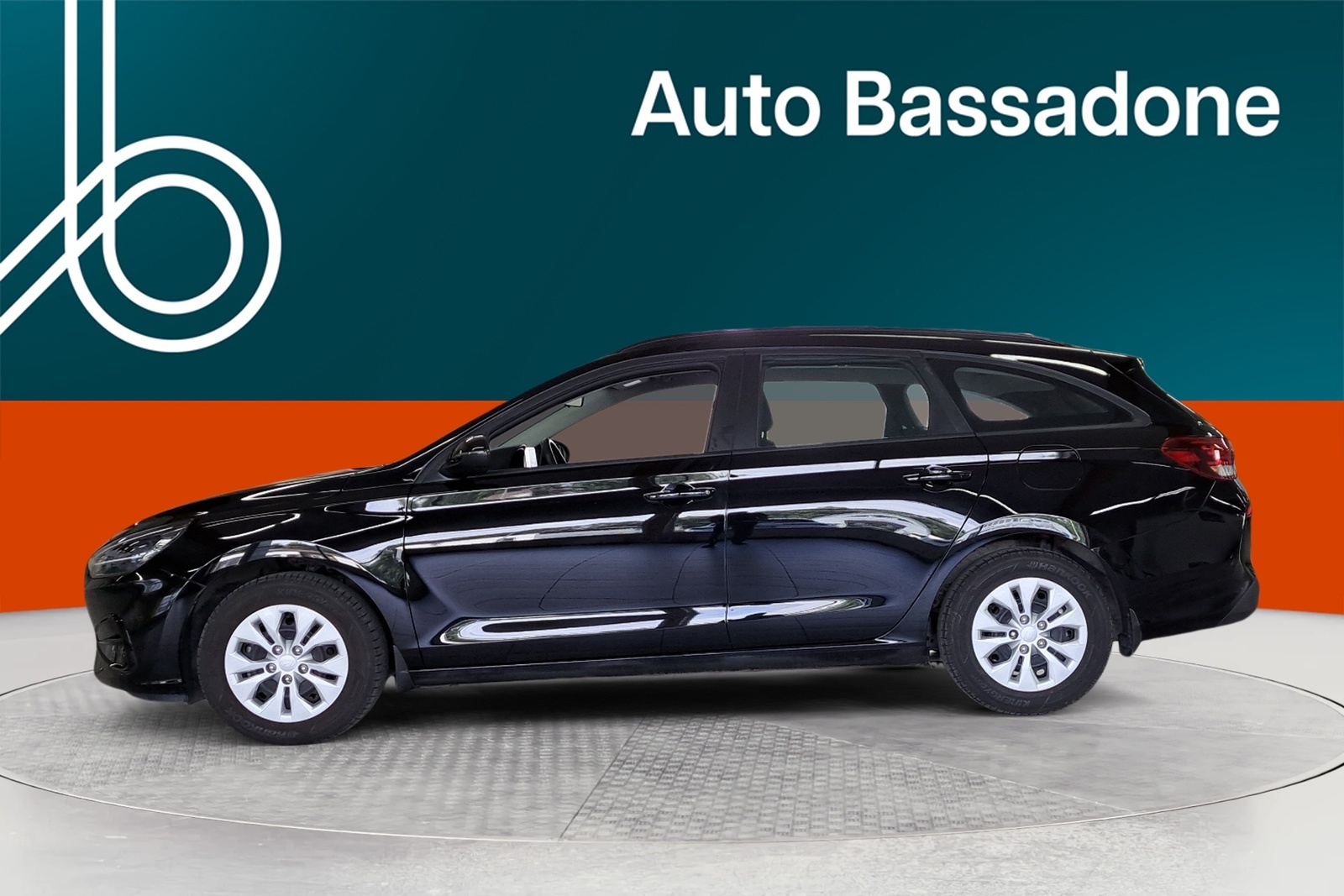 Hyundai i30 2024, photo 2/32