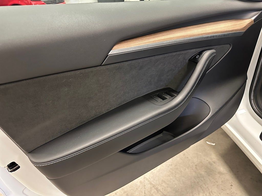 Tesla Model 3 2023, kuva 7/10