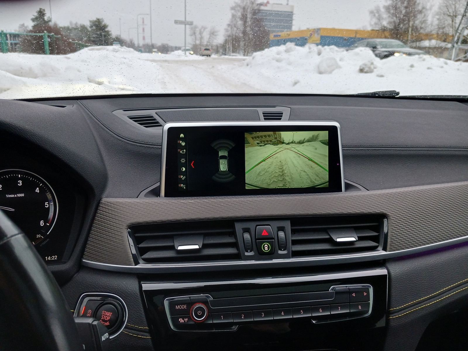 BMW X2 2018, photo 6/8