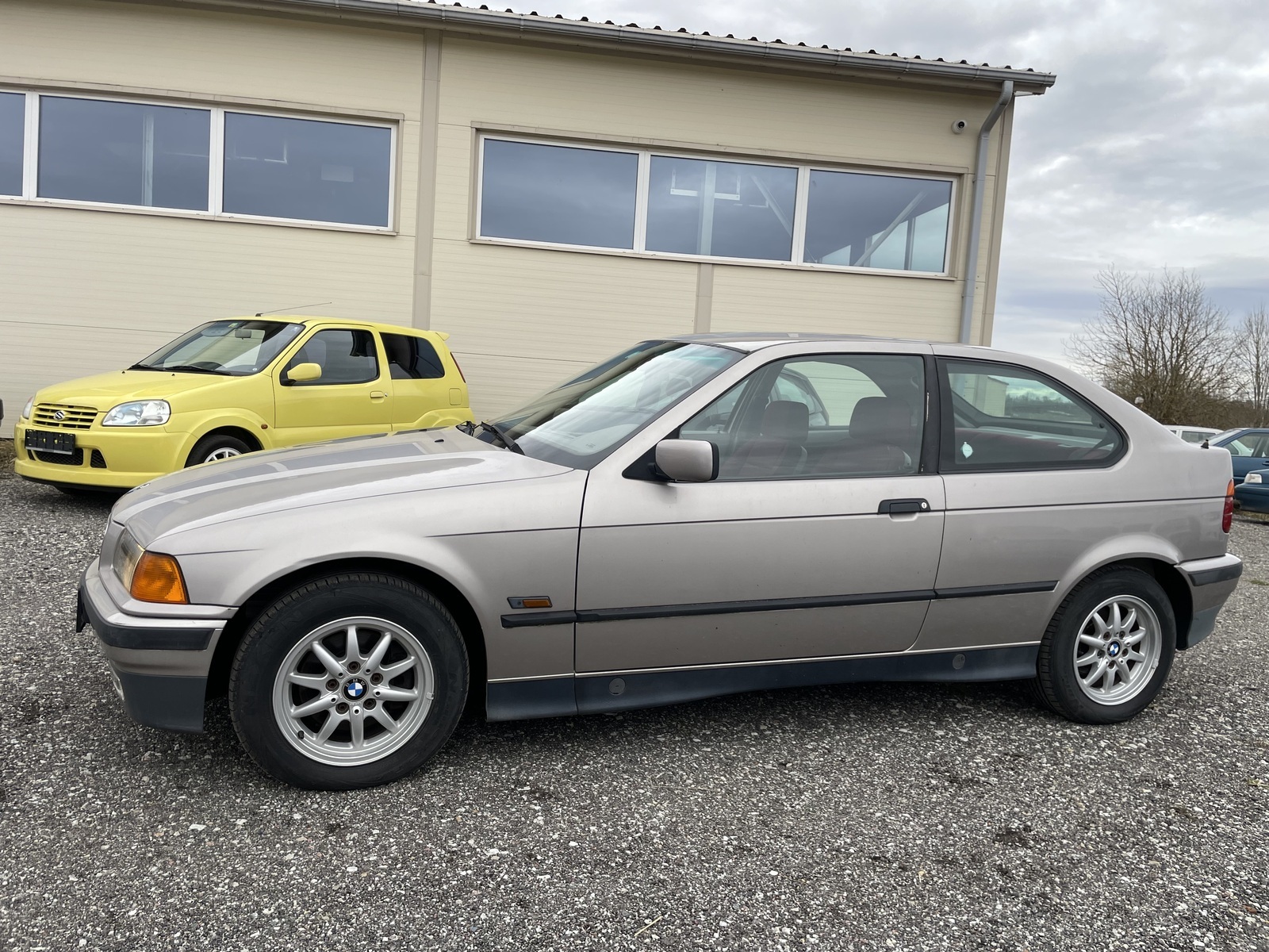 BMW 318 1994, kuva 6/46