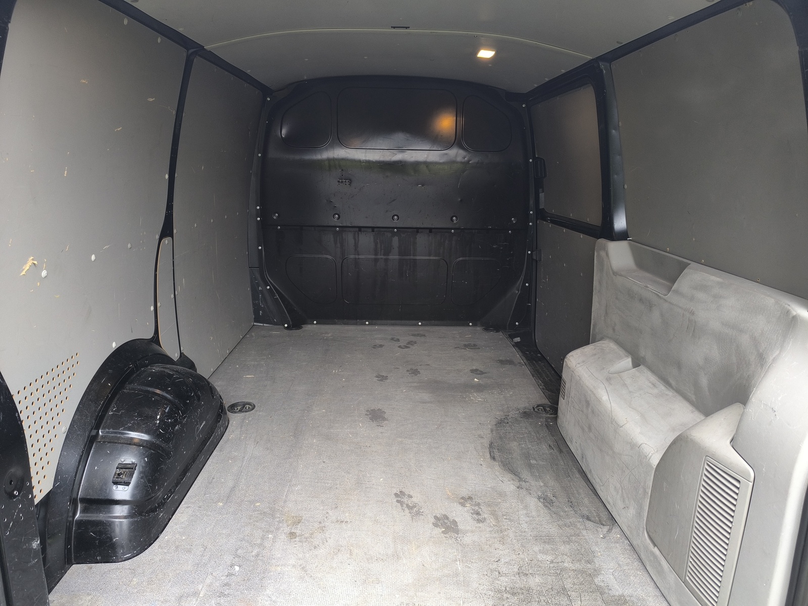 Volkswagen Transporter 2016, kuva 7/7