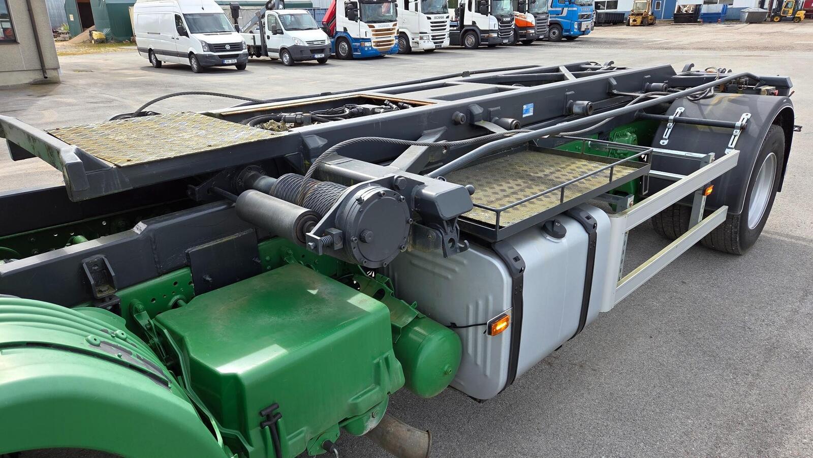 Scania P94 4X2 220 1998, kuva 6/14