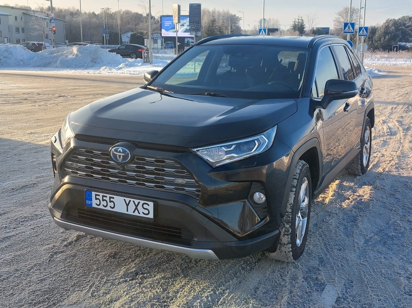 Toyota RAV4 2021, kuva 2/10