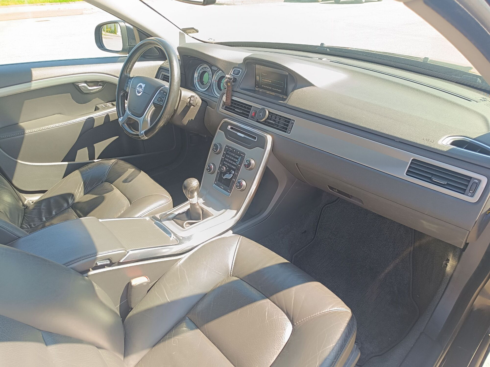 Volvo V70 2012, photo 7/10