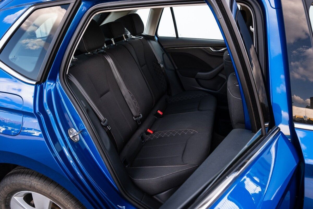Škoda Kamiq 2023, photo 7/19