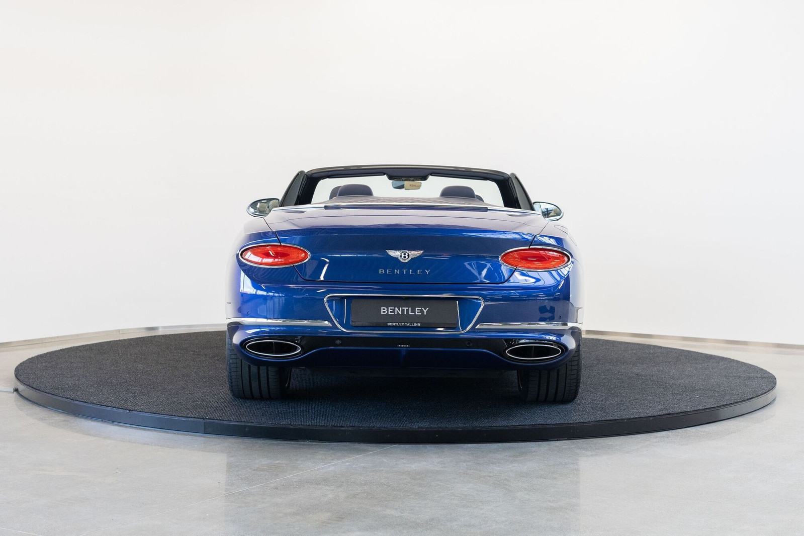 Bentley Continental GTC 2023, photo 7/28