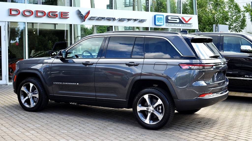 Jeep Grand Cherokee 2026, photo 3/10