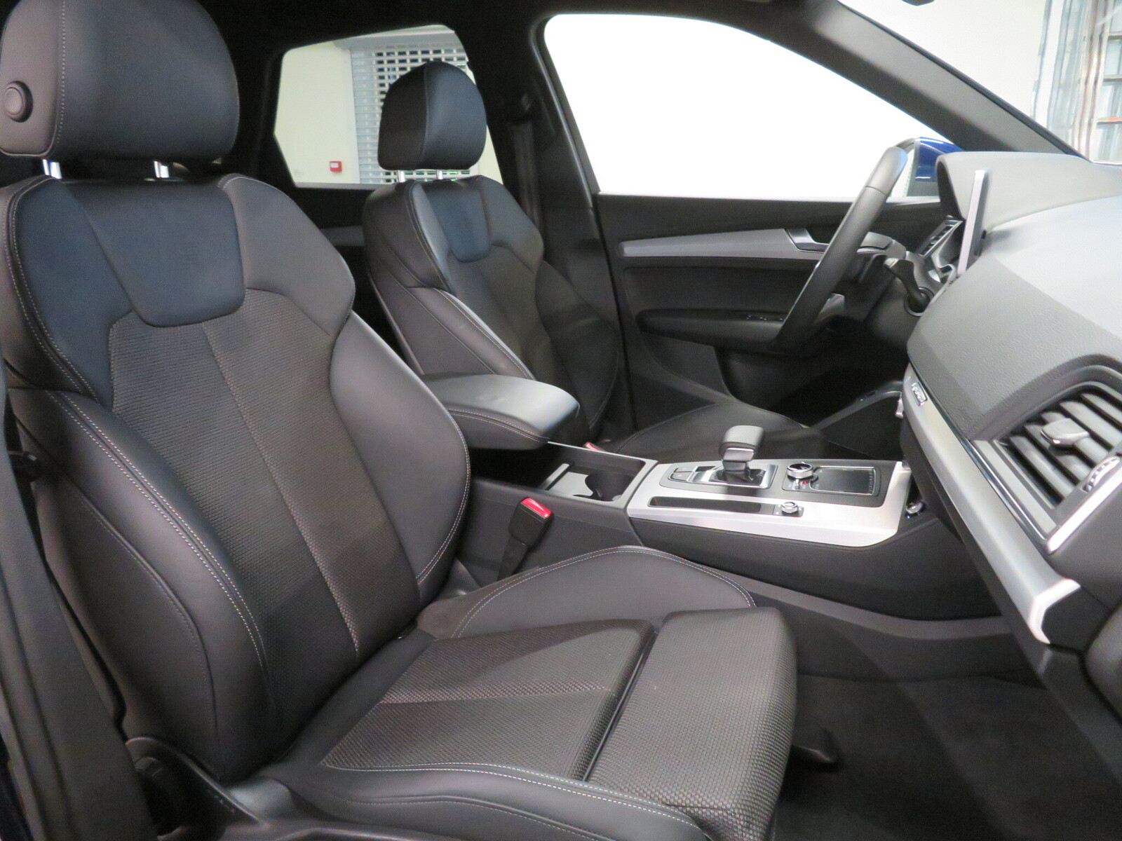 Audi Q5 2019, photo 4/11