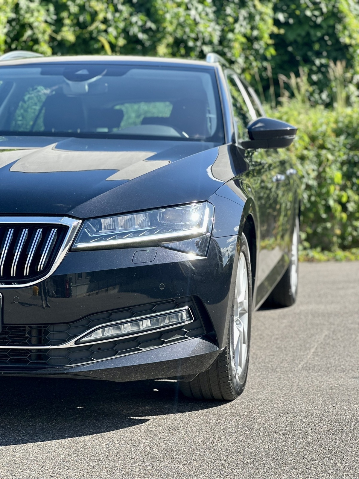 Škoda Superb 2023, photo 3/10