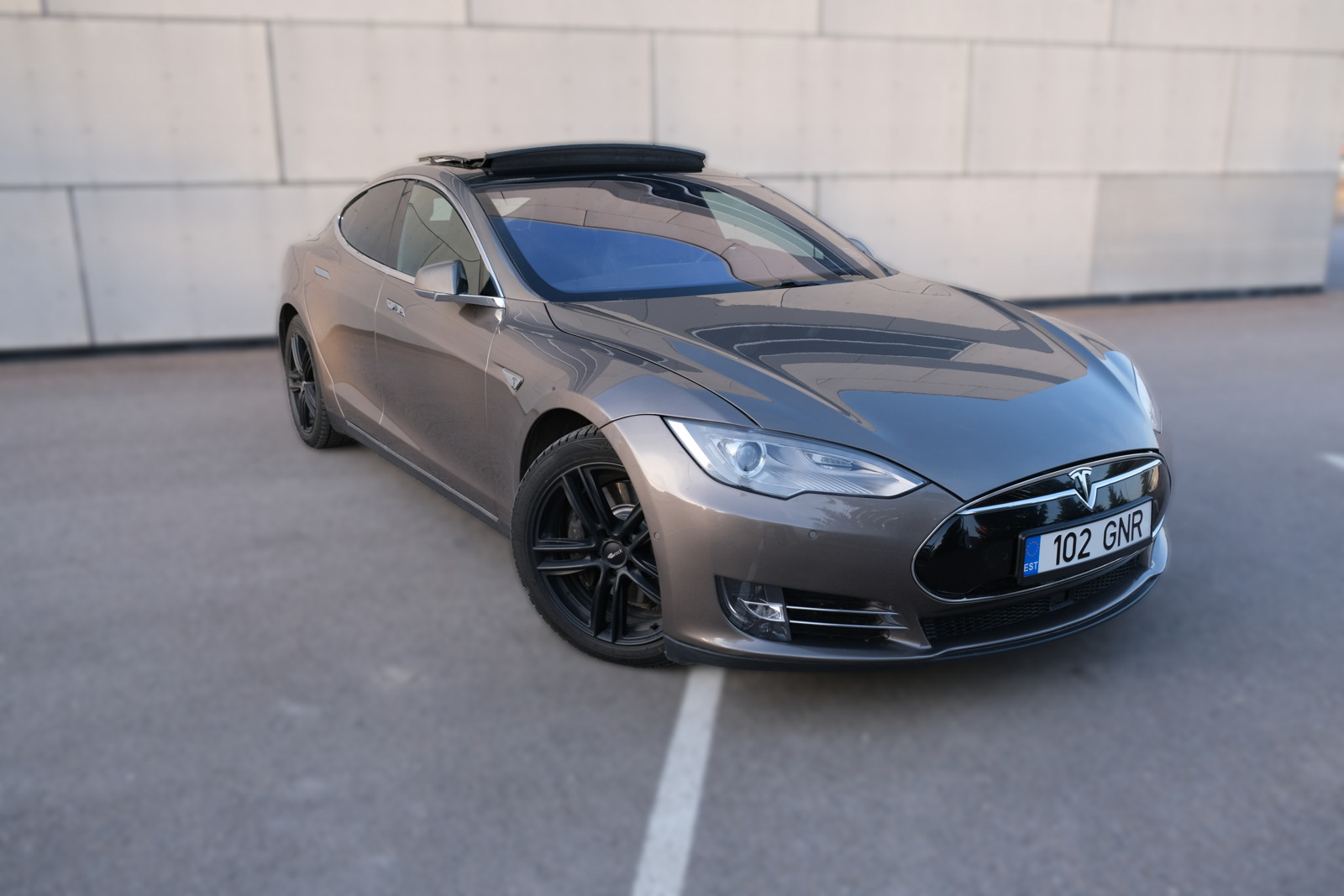 Tesla Model S 85 D 158kW