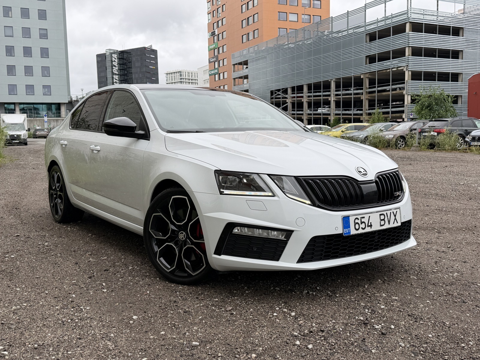 Škoda Octavia 2018, photo 3/18