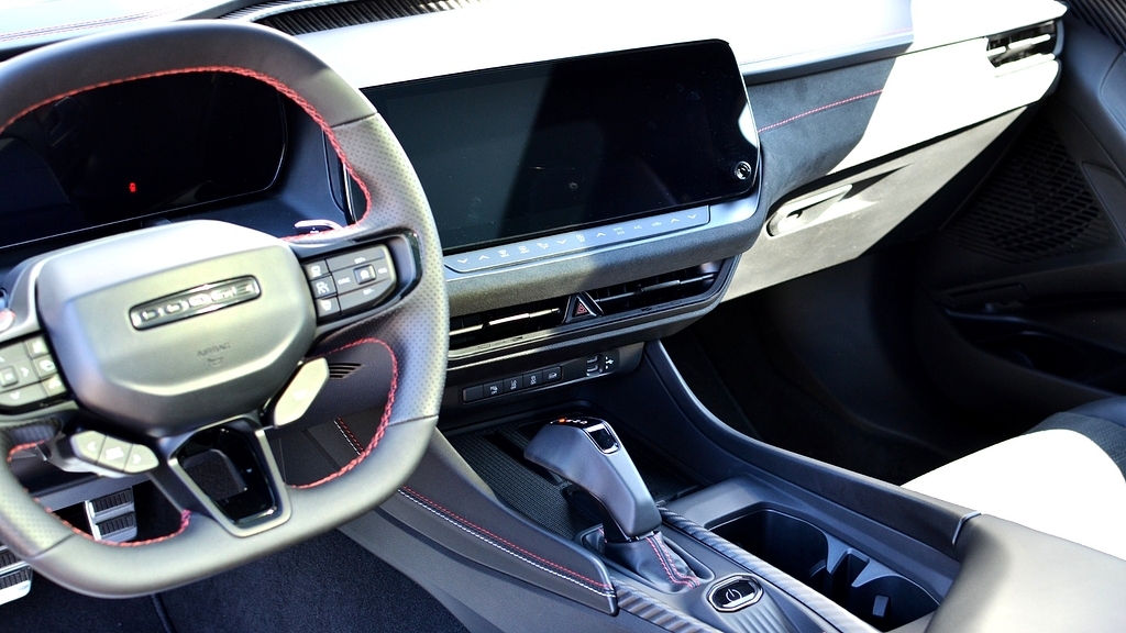 Dodge Charger 2026, photo 7/8