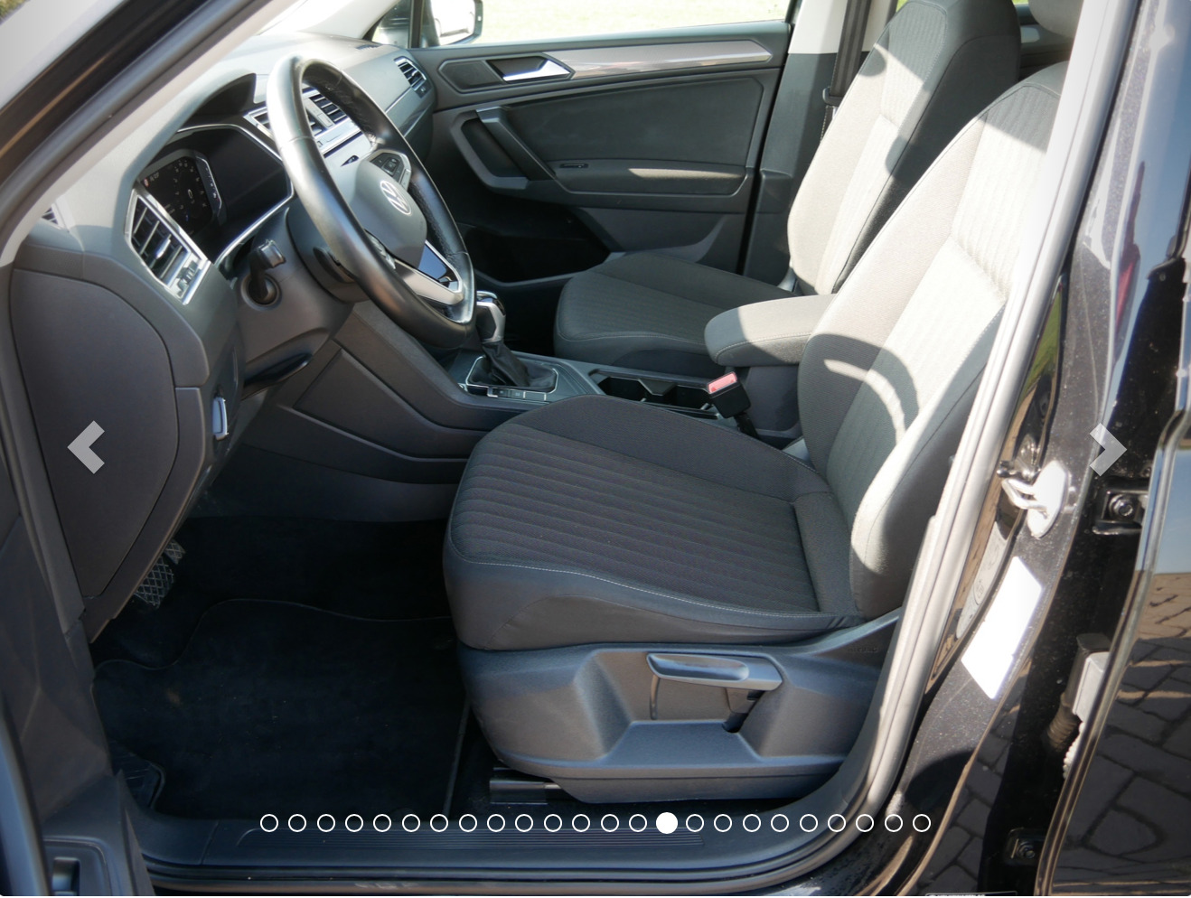 Volkswagen Tiguan 2022, photo 6/10
