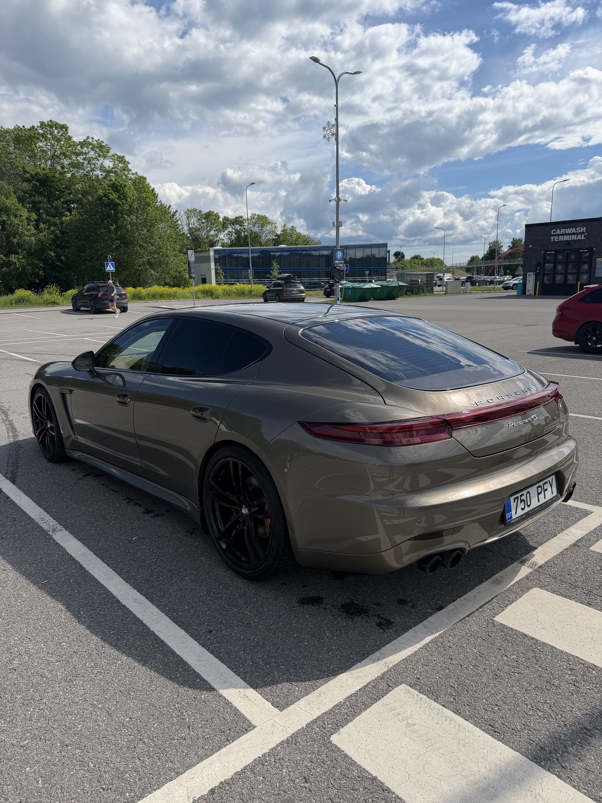 Porsche Panamera 2010, photo 5/7