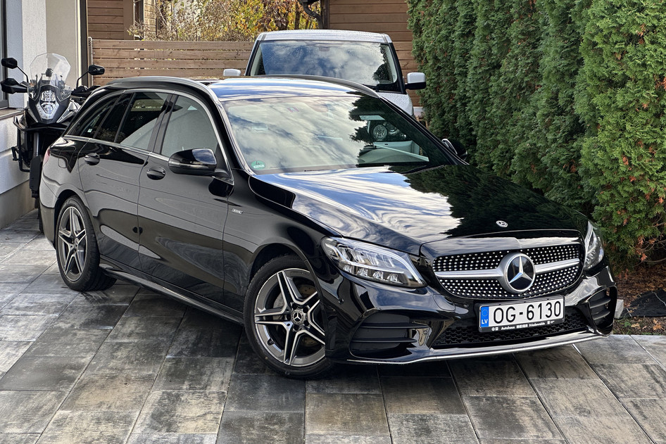 Mercedes-Benz C 180, 2018, 1.6, 115 kW, petrol, automatic, rear-wheel drive