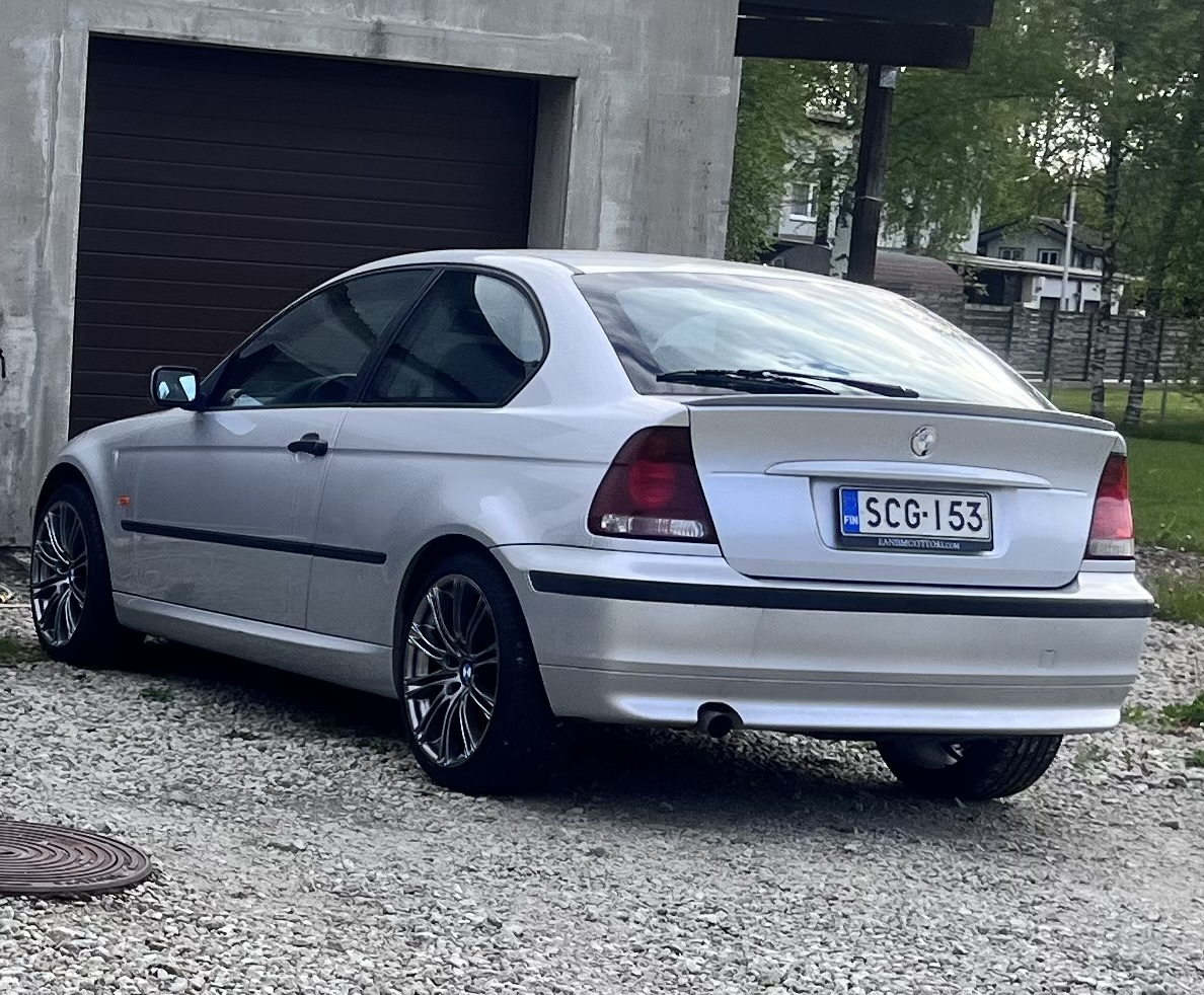 BMW 316 2004, kuva 2/4