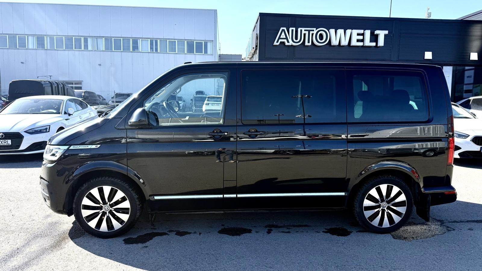 Volkswagen Multivan 2020, photo 5/45