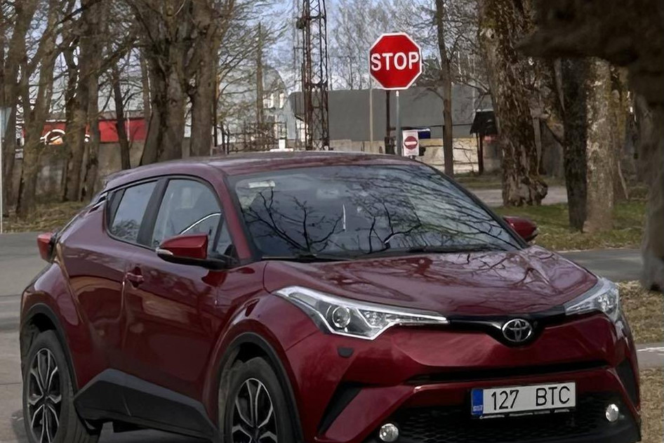 Toyota C-HR, 2017, 1.2, 85 kW, bensiin, automaat, esivedu