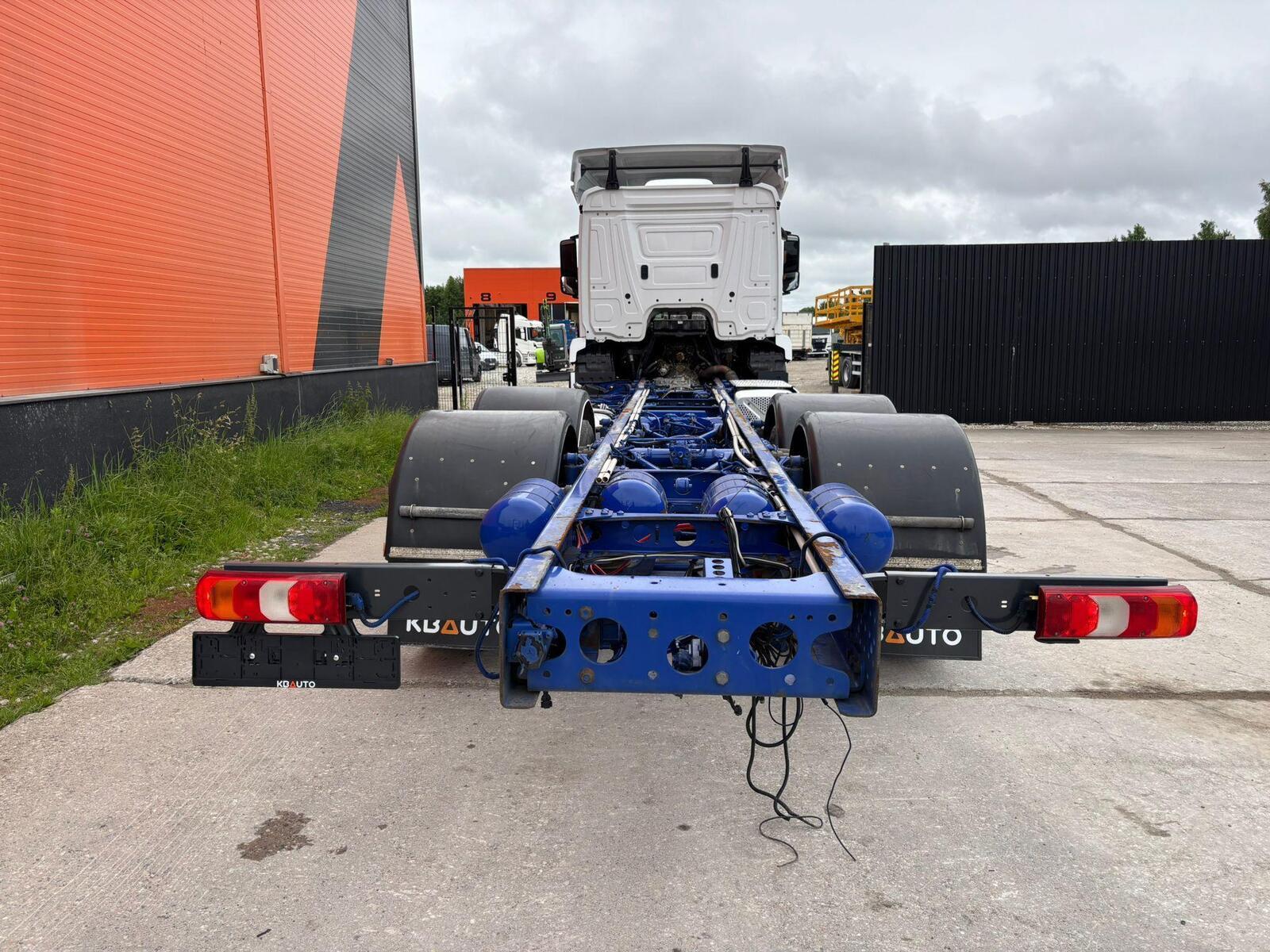 Mercedes-Benz Antos 2532 6x2*4 2015, photo 7/26