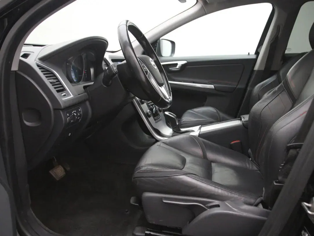 Volvo XC60 Ocean Race 2.0 140kW 2015, photo 4/37
