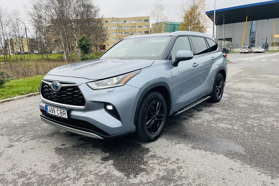 Toyota Highlander, 2022, 2.5, 140 kW, hybrid (petrol/electric), automatic, four-wheel drive