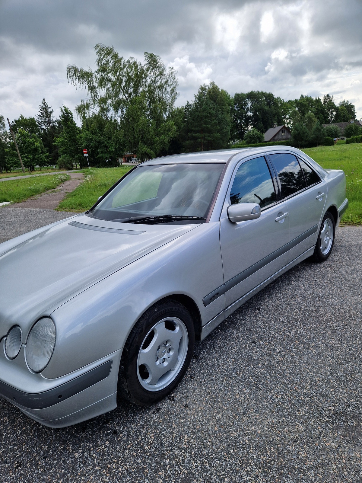 Mercedes-Benz E 240 2001, photo 2/19