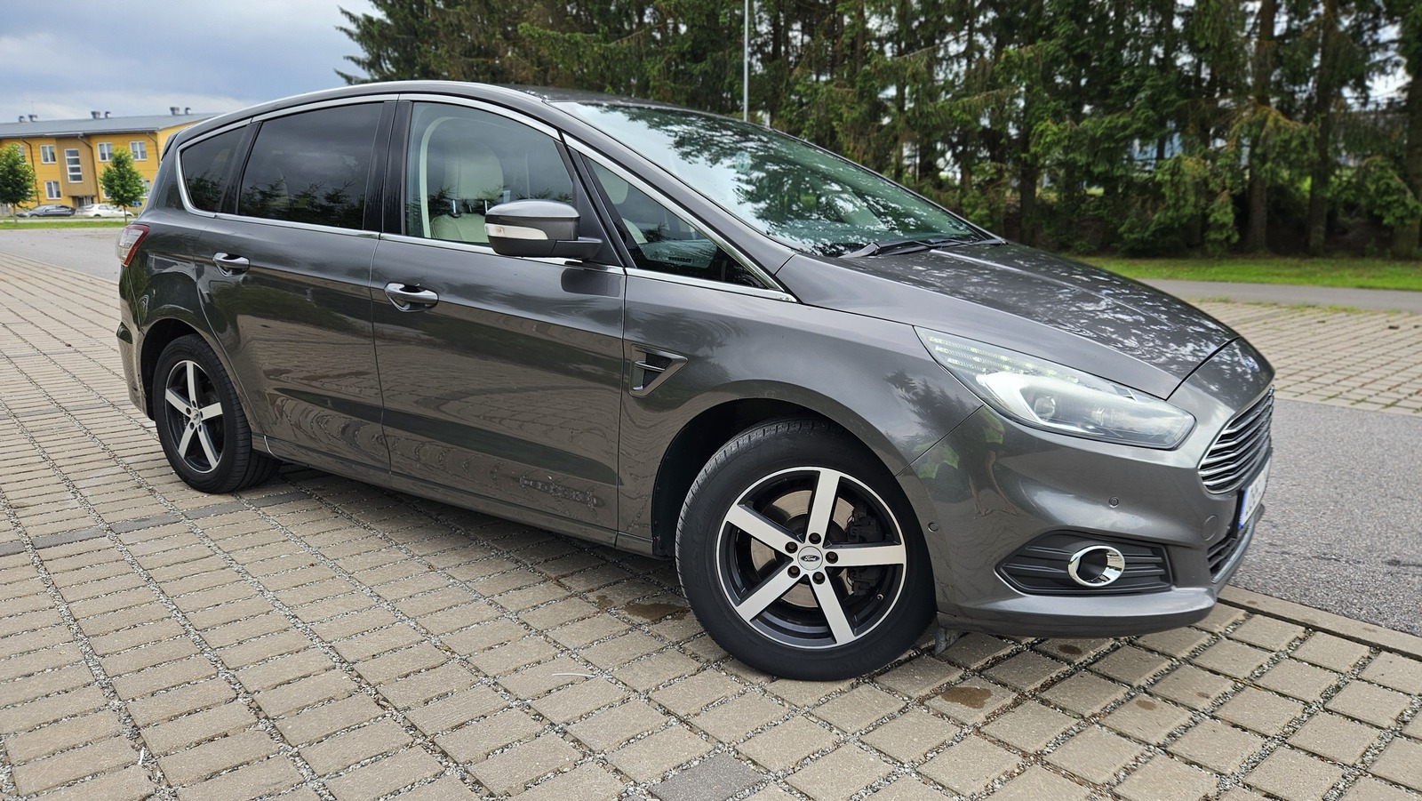 Ford S-Max 2017, photo 2/10