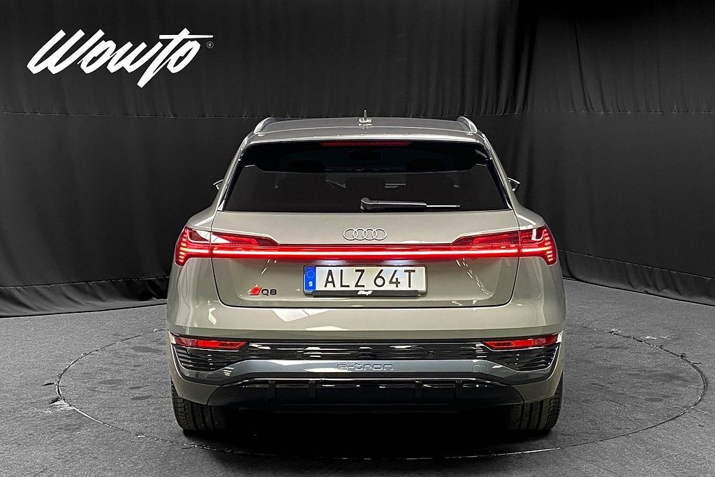 Audi Q8 2023, photo 5/10