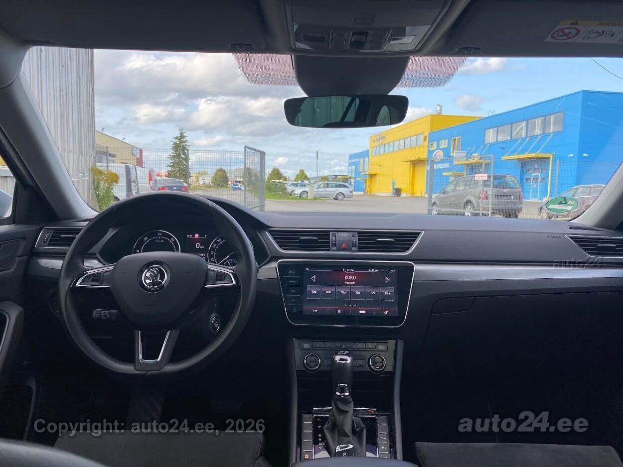 Škoda Superb 2017, photo 6/7