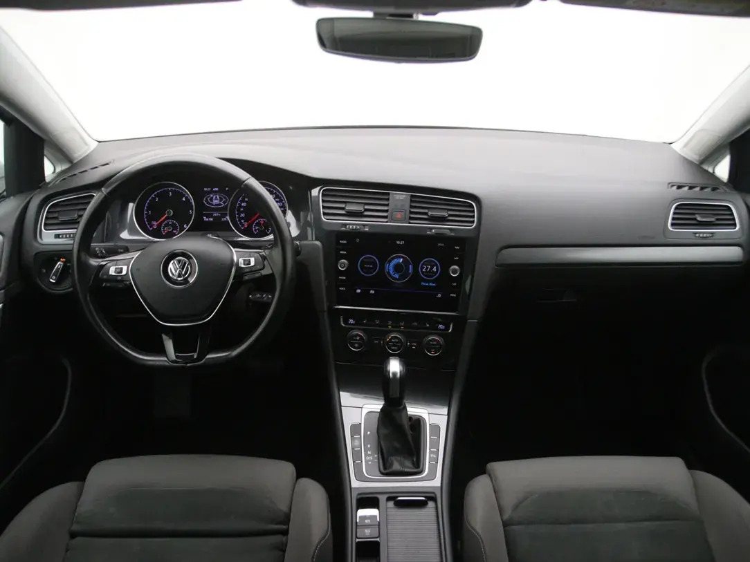 Volkswagen Golf 2020, kuva 2/10