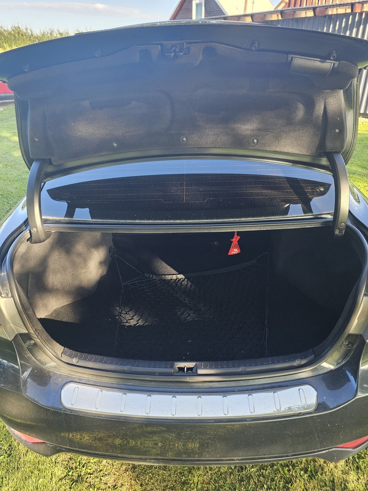 Toyota Avensis 2015, photo 4/8