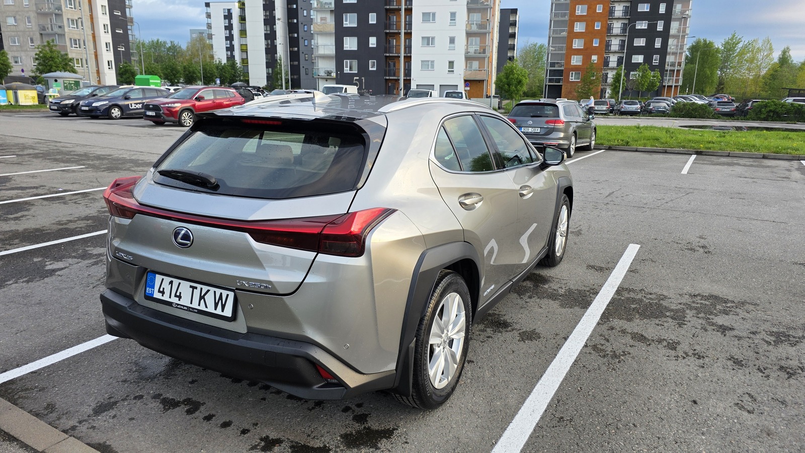 Lexus UX 250 2020, kuva 5/10