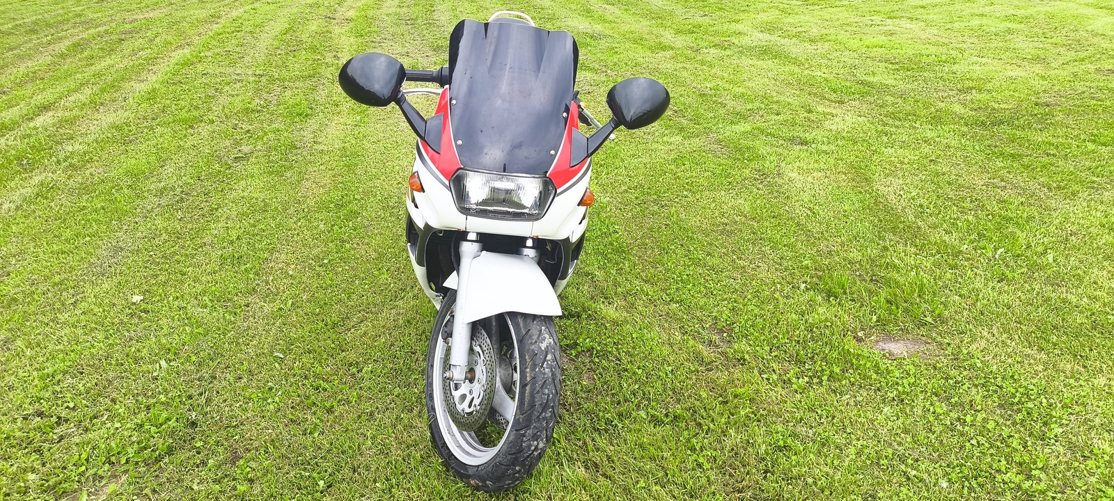 Suzuki GSX 750F 1995, kuva 2/5